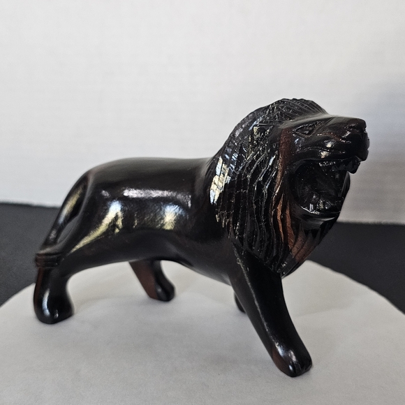 Ebony Iron Wood Lion Statue Decor Hand Carved As Shown Vintage - Picture 9 of 11